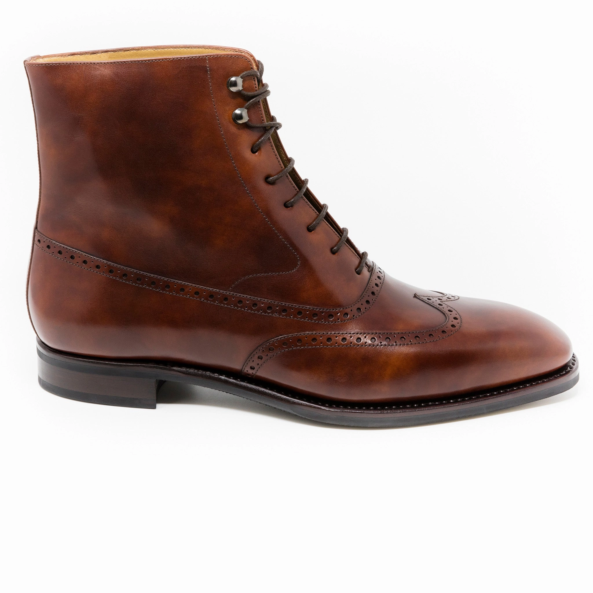 181 ARTISTA Oxfords Or Brogues With A Suit