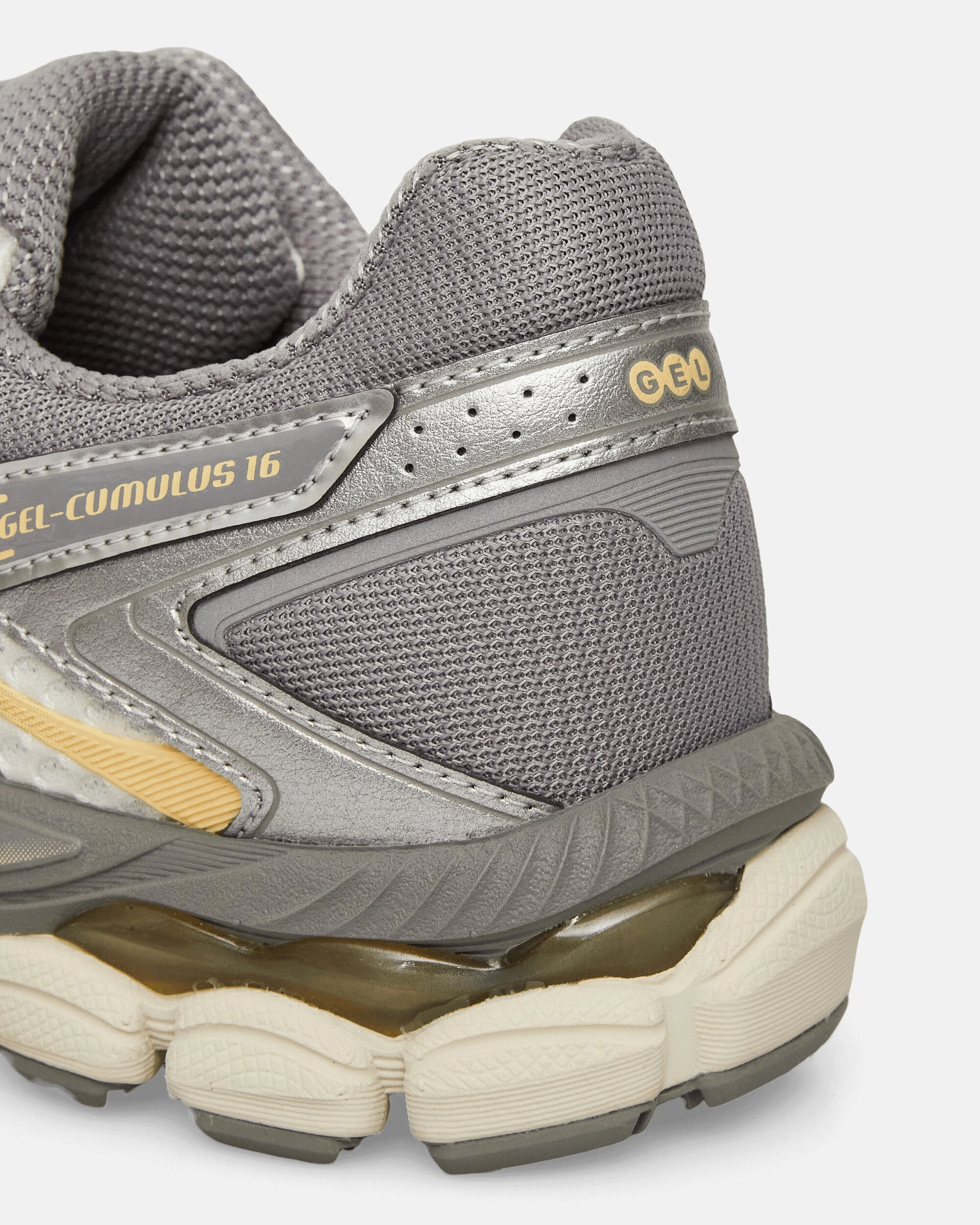 Asics Matflex 6 Wrestling Shoes GEL-Cumulus 16 Sneakers Cream / Clay Grey