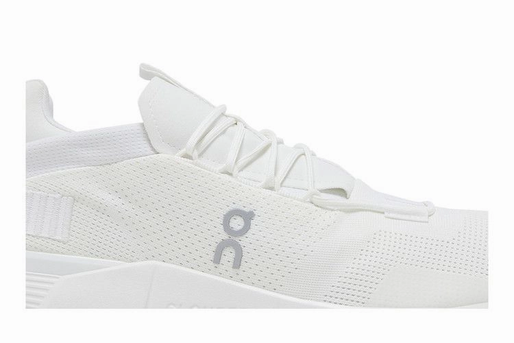 Chart With People That Wear Running Shoes On Running Cloudnova All White