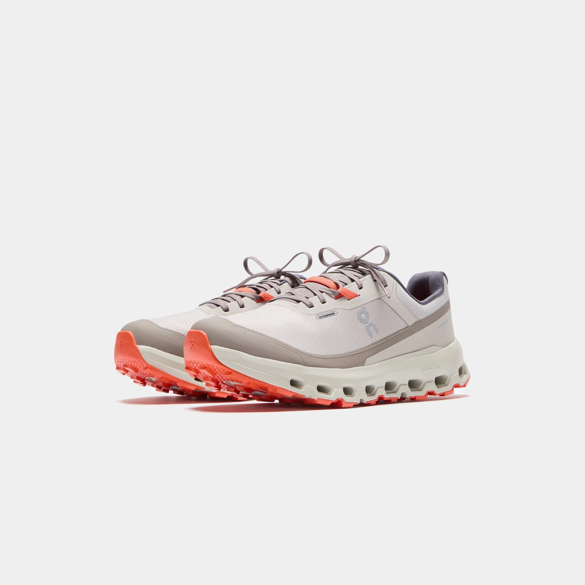 Running Shoes Size 7 (RTV) On Running Cloudvista 2 Waterproof - Pearl / Ice