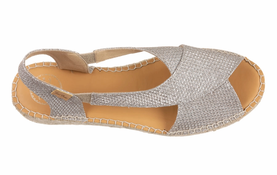 Tp Vacation Platinum Drew Rose Mary Jane Velcro Strap Shoe Croc