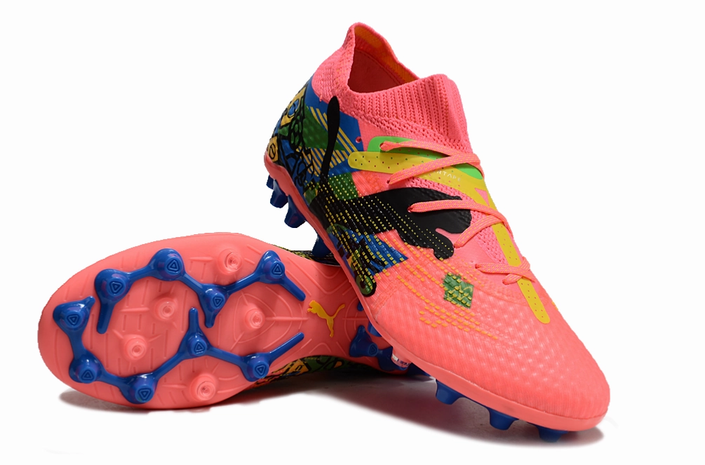 PUMA FUTURE 2024 39-45 Soccer Cleats 2015