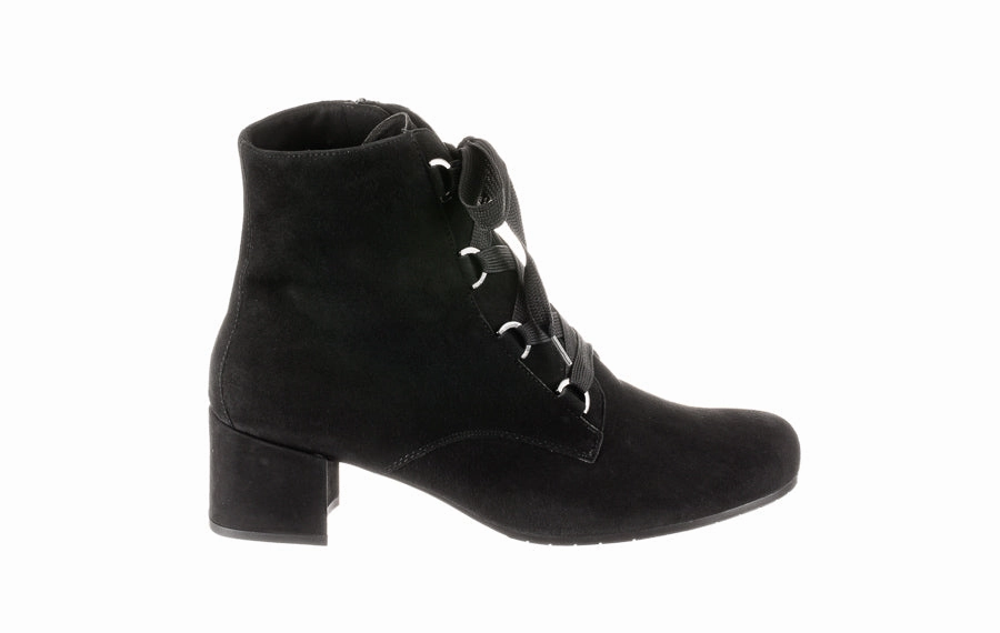 Dark Brown Brogue Boots Sem Clara