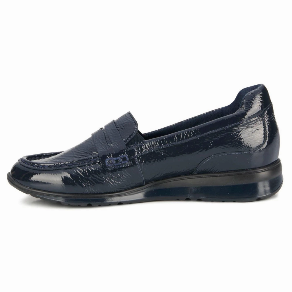 Ros Hommerson Dannon Navy Crinkle Patent Loafer (Women's) Shell Cordovan Loafers