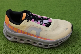 Composite Toe Running Shoes Womens Cloudmonster Sneaker - Blonde/Fade Synthetic