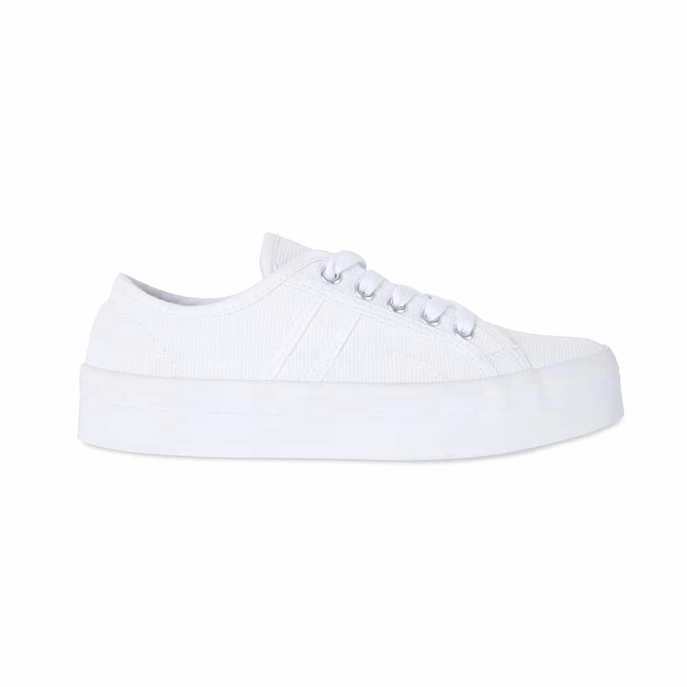 Scott Sneaker in White Canvas Chuck Taylor Shoreline Slip Casual Shoe