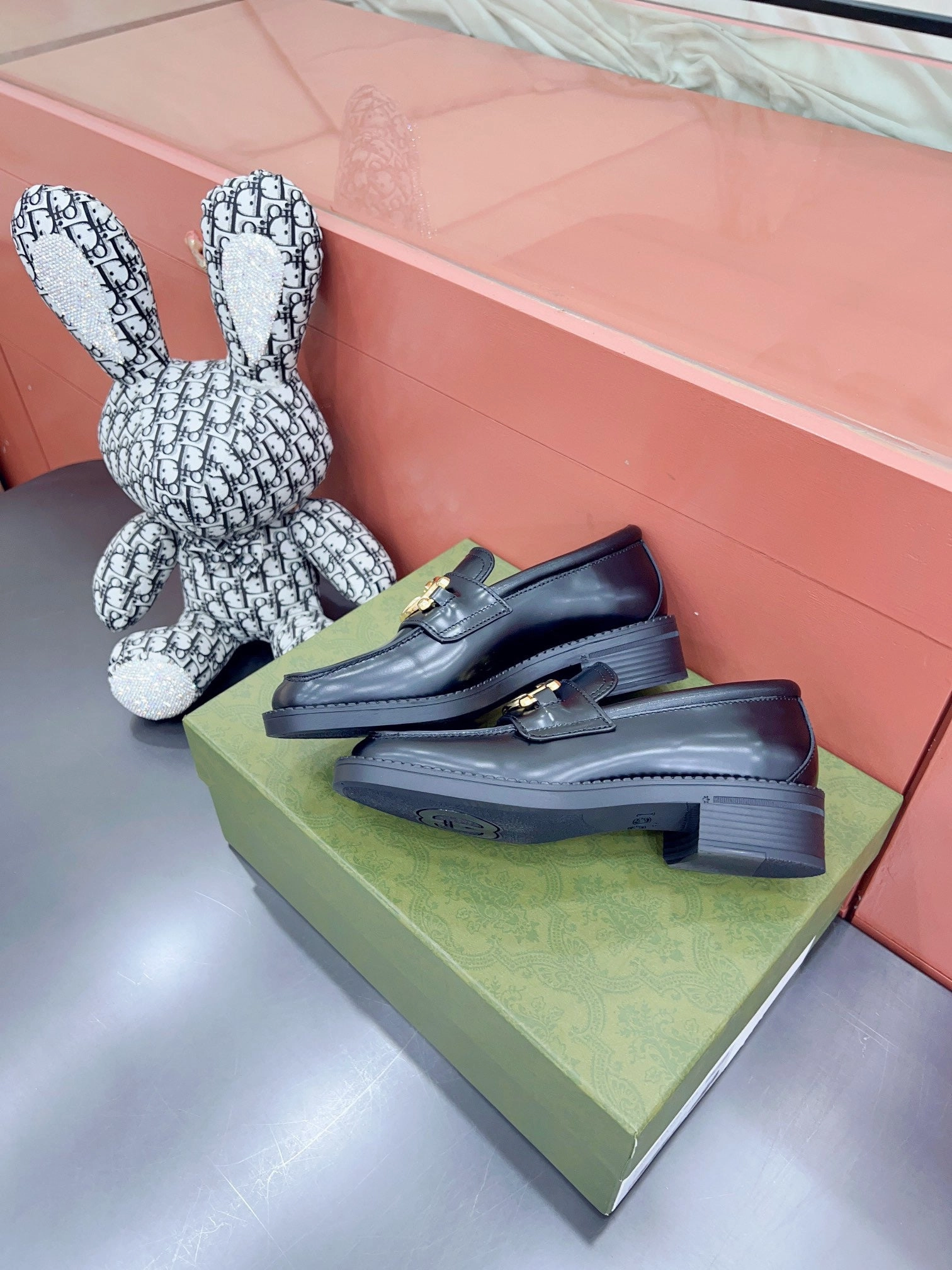 Loafers Camo SE972 Women's loafer with InterlockingGG / Size5-9