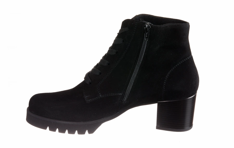 Chunky Lace Up Brogues Sem Patricia