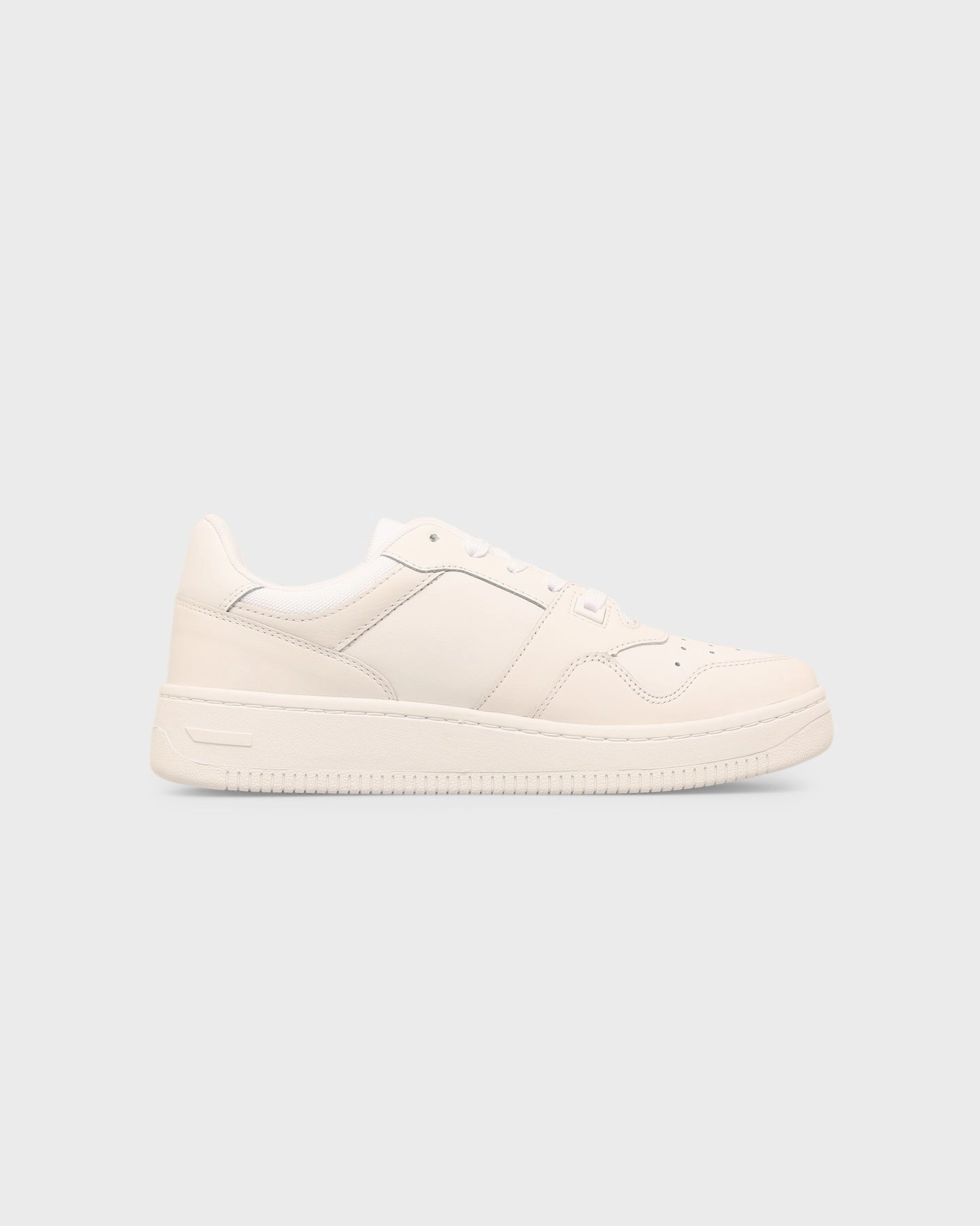 Basketball Shoes Before Jordans Tommy Jeans Women's Retro Basket White