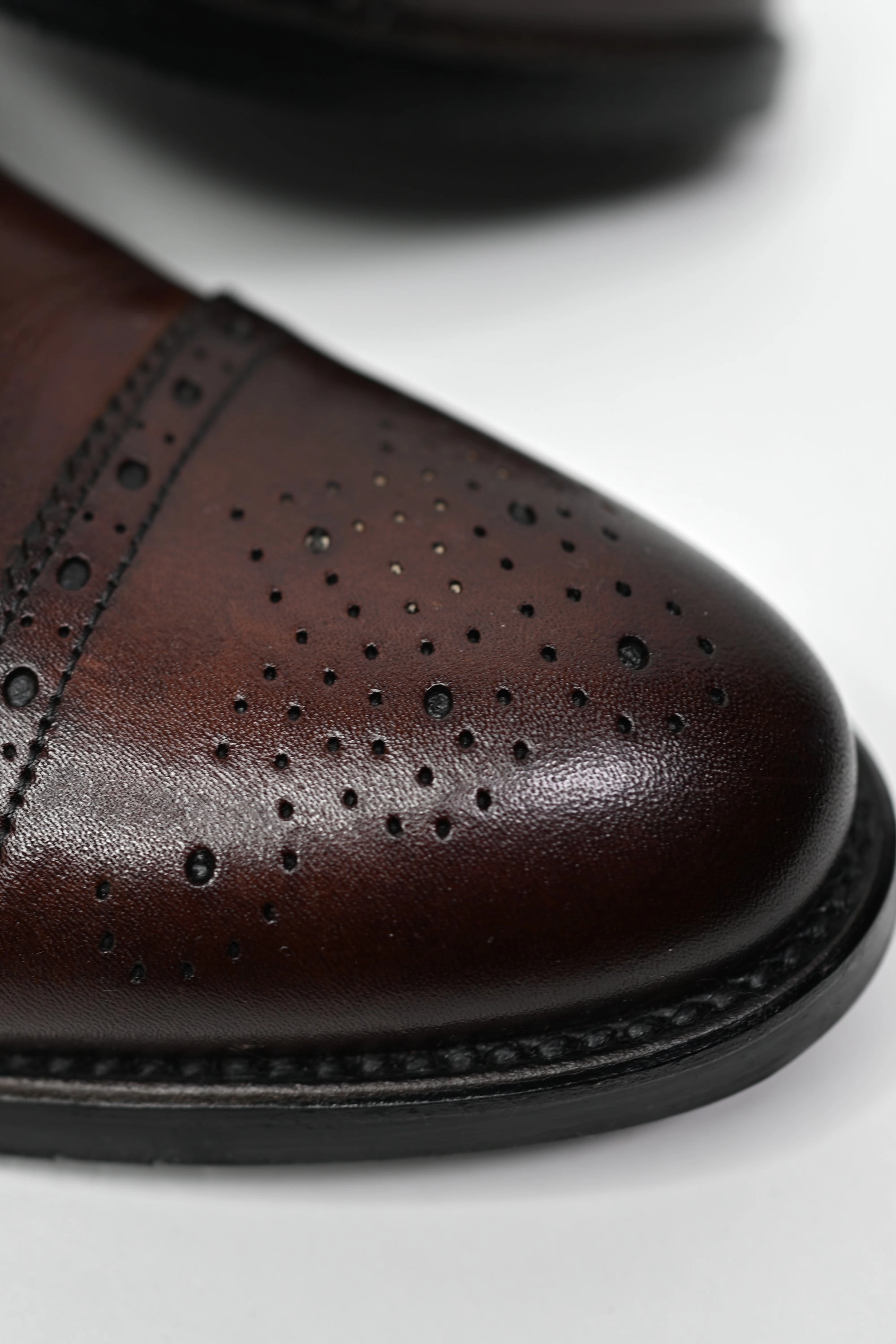 Firmani Wingtip Oxford Cap-toe Leather Oxfords