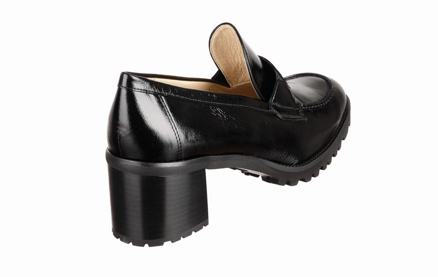 Br Clueless Emma Chamberlain Loafers