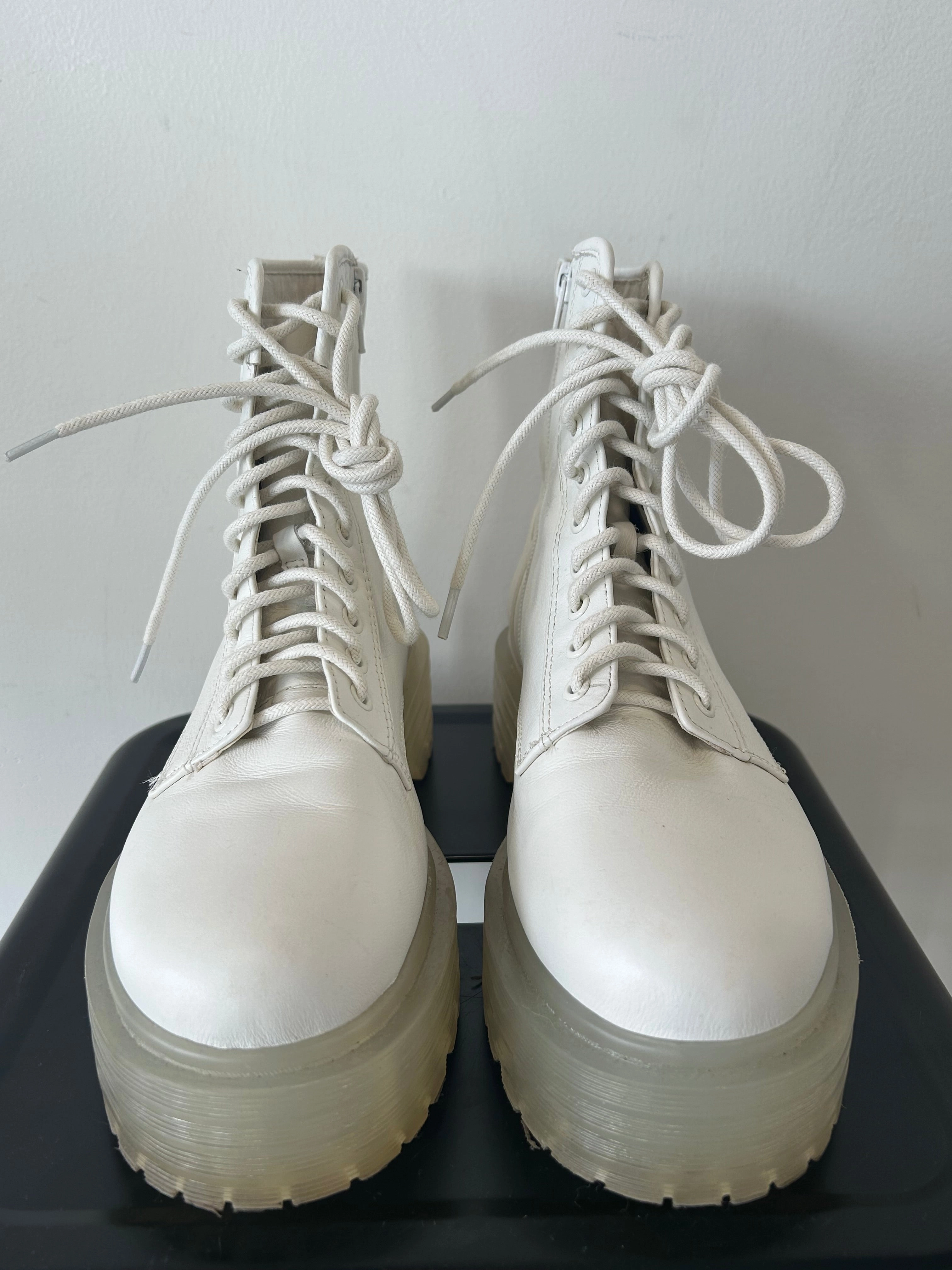 Hiking Shoes Or Boots Gianni Bini Boots Womens 8