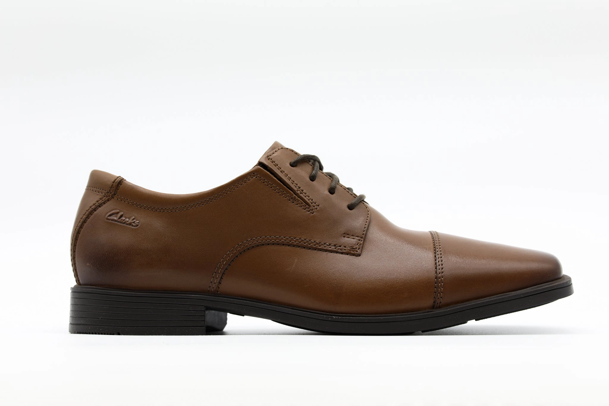 Wholecut Oxford CLARKS Tilden Cap oxford