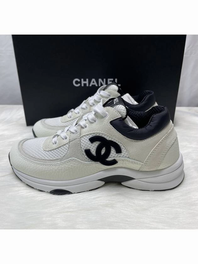 Hands Free Tennis Shoes CC Logo Suede Tennis Low Top Sneakers Black Chanel
