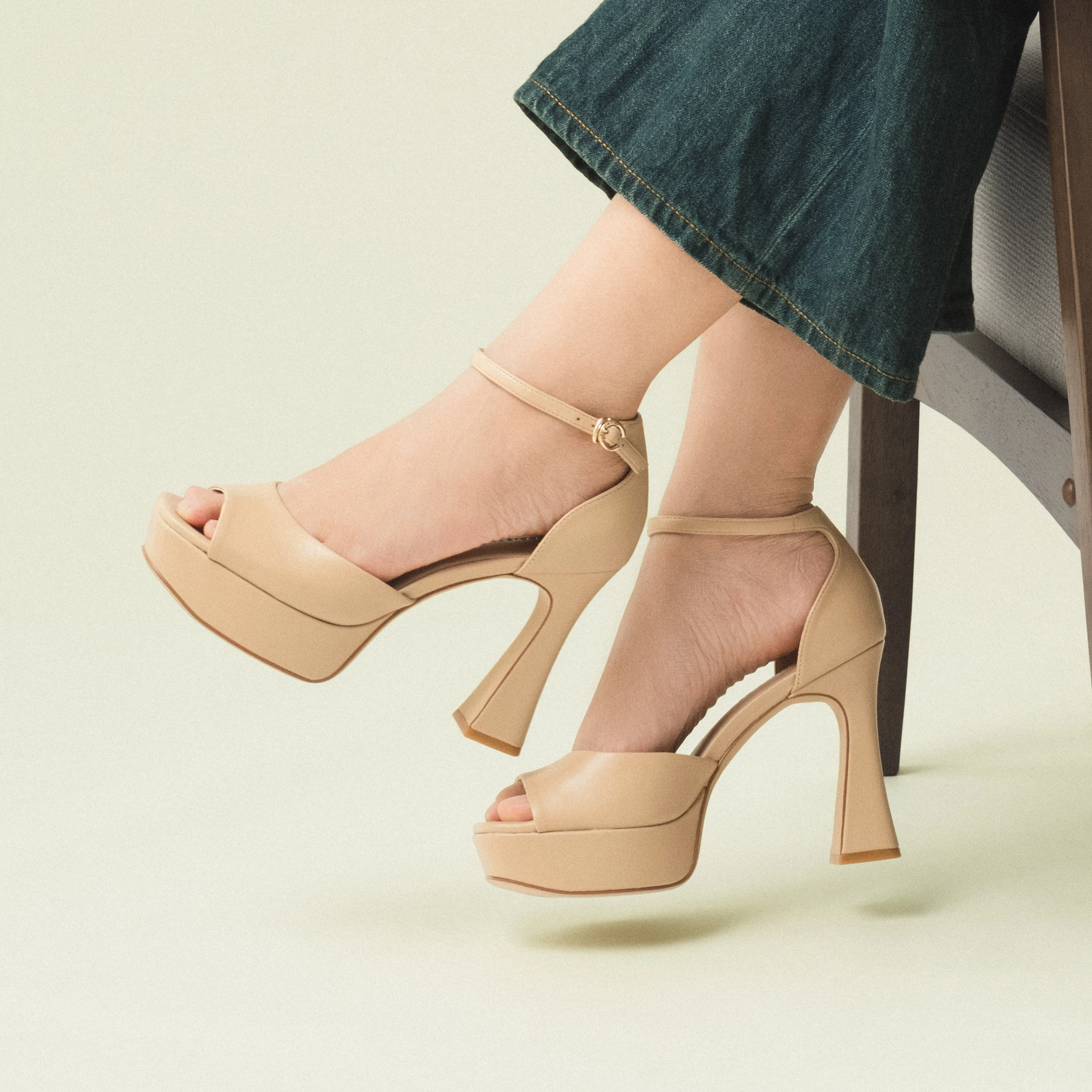 Revitalign Shoes Mary Janes Faye Platform Heels