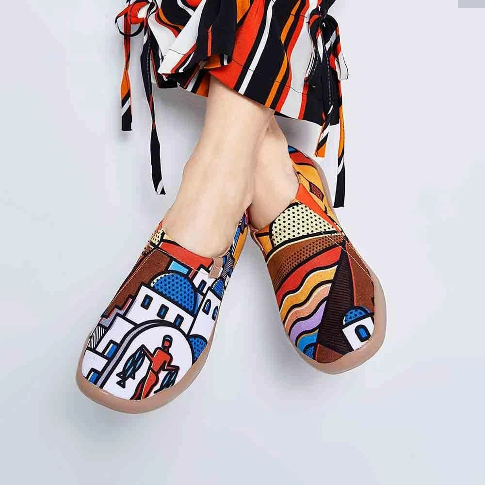 White Casual Shoe Sunset in Santorini