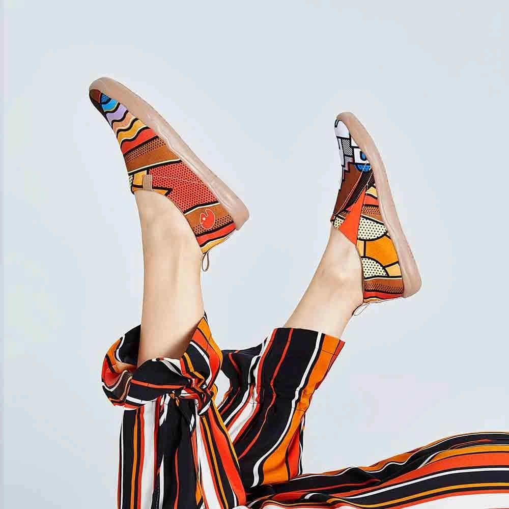 Casual Shoes With Jeans Sunset in Santorini