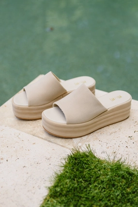 Toys R Us Mary Jane Shoe Harbor Platform Sandals