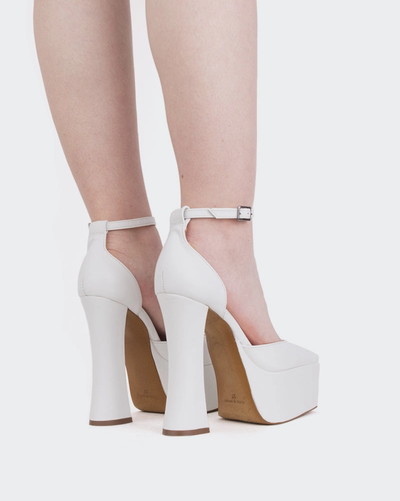 Cabaret White Leather/Cuir Blanc Mary Jane Shoes Flats For Sale
