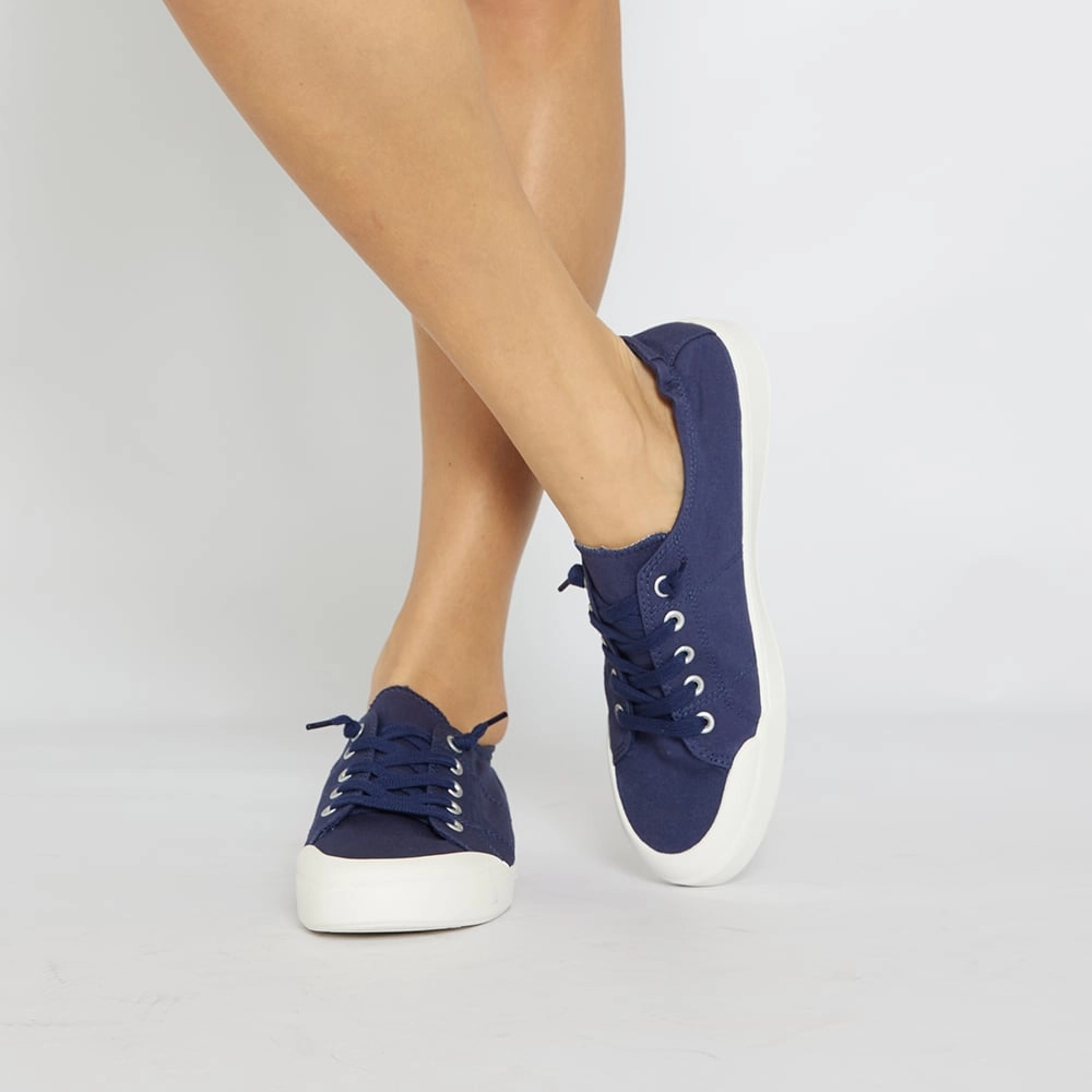Switch Sneaker in Navy Canvas Fall Shoes