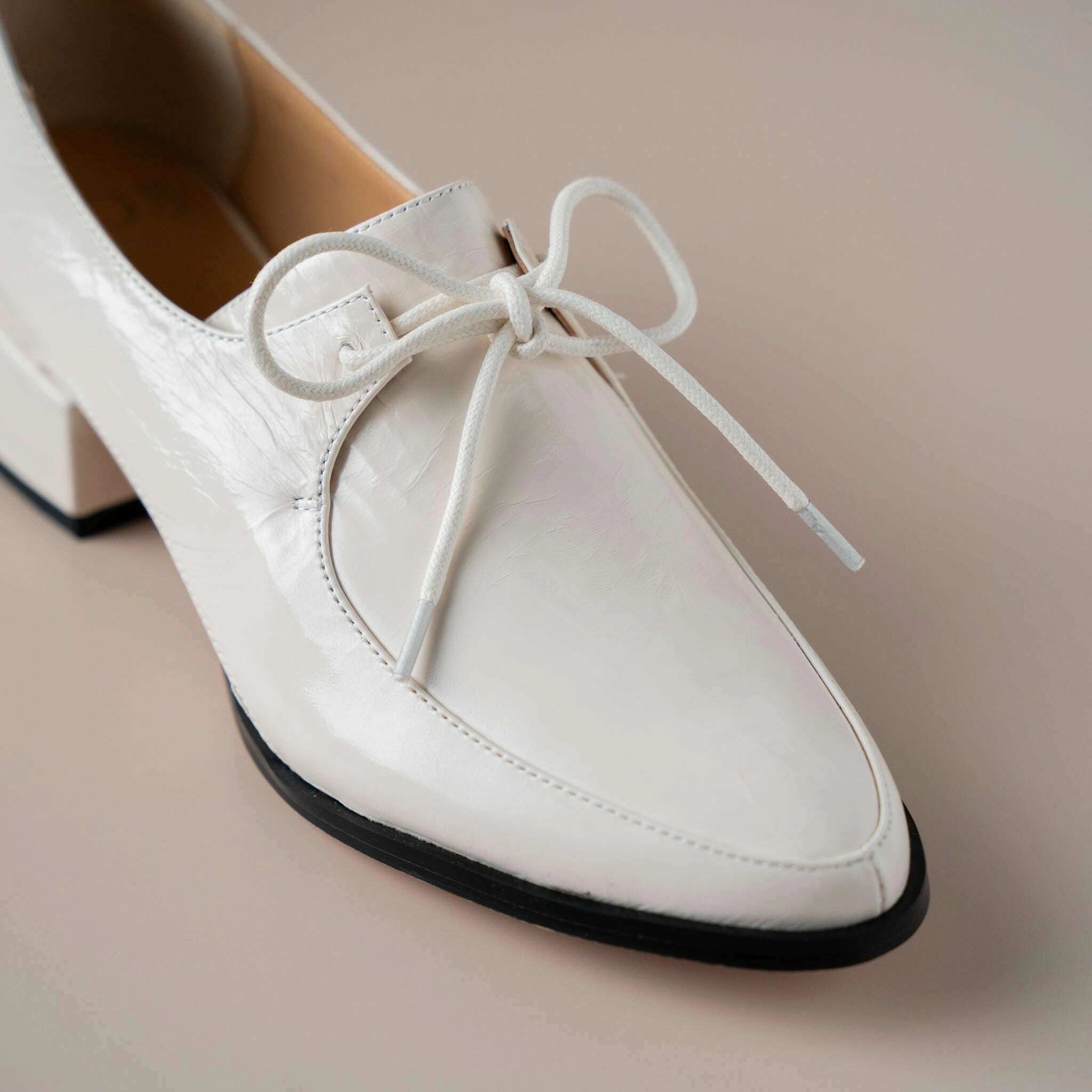 Versace Loafers EOS - Casi - Oxford Low Heel - Black & Ivory Patent