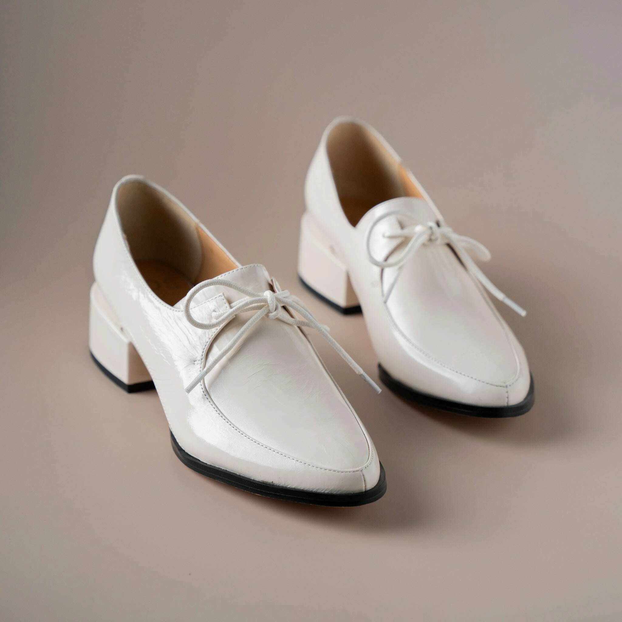 1950s Loafers EOS - Casi - Oxford Low Heel - Black & Ivory Patent