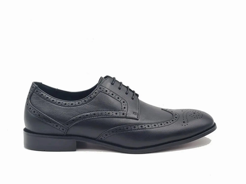 Difference Between Oxfords And Wingtips Tumbled Leather Blucher style Oxford with Flex Sole