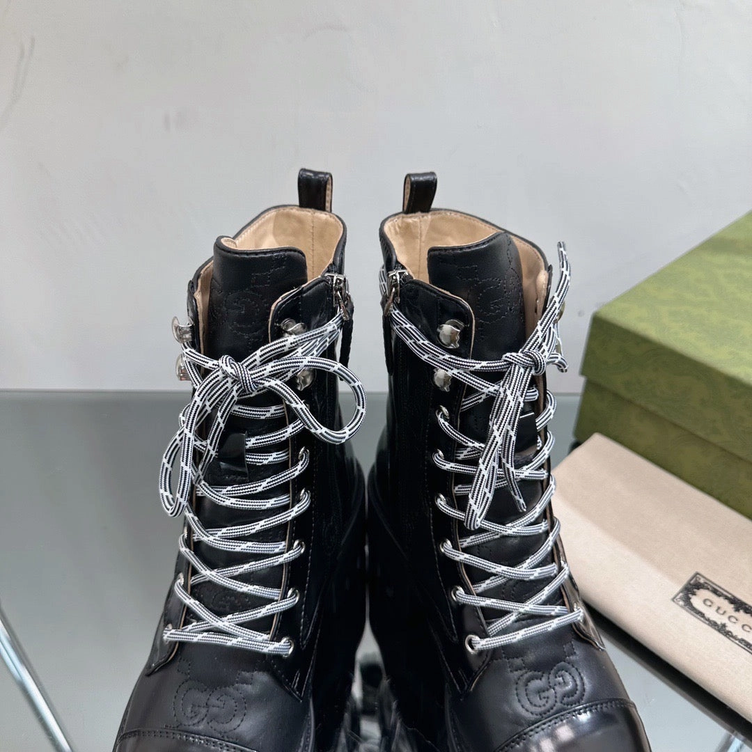 Hiking Shoes Wide Toe Box SE1219 Women's GG Matelass Lace-up Boot / Size5-10