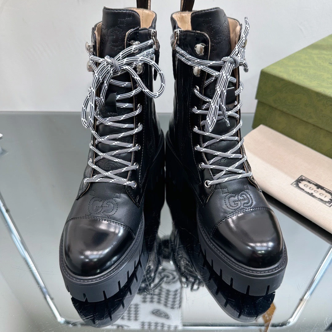 Best Hiking Shoes With Wide Feet SE1219 Women's GG Matelass Lace-up Boot / Size5-10