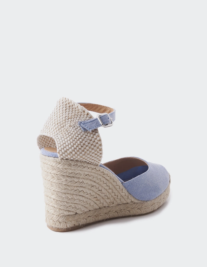 Suit With Casual Shoes Roberta Blue Canvas