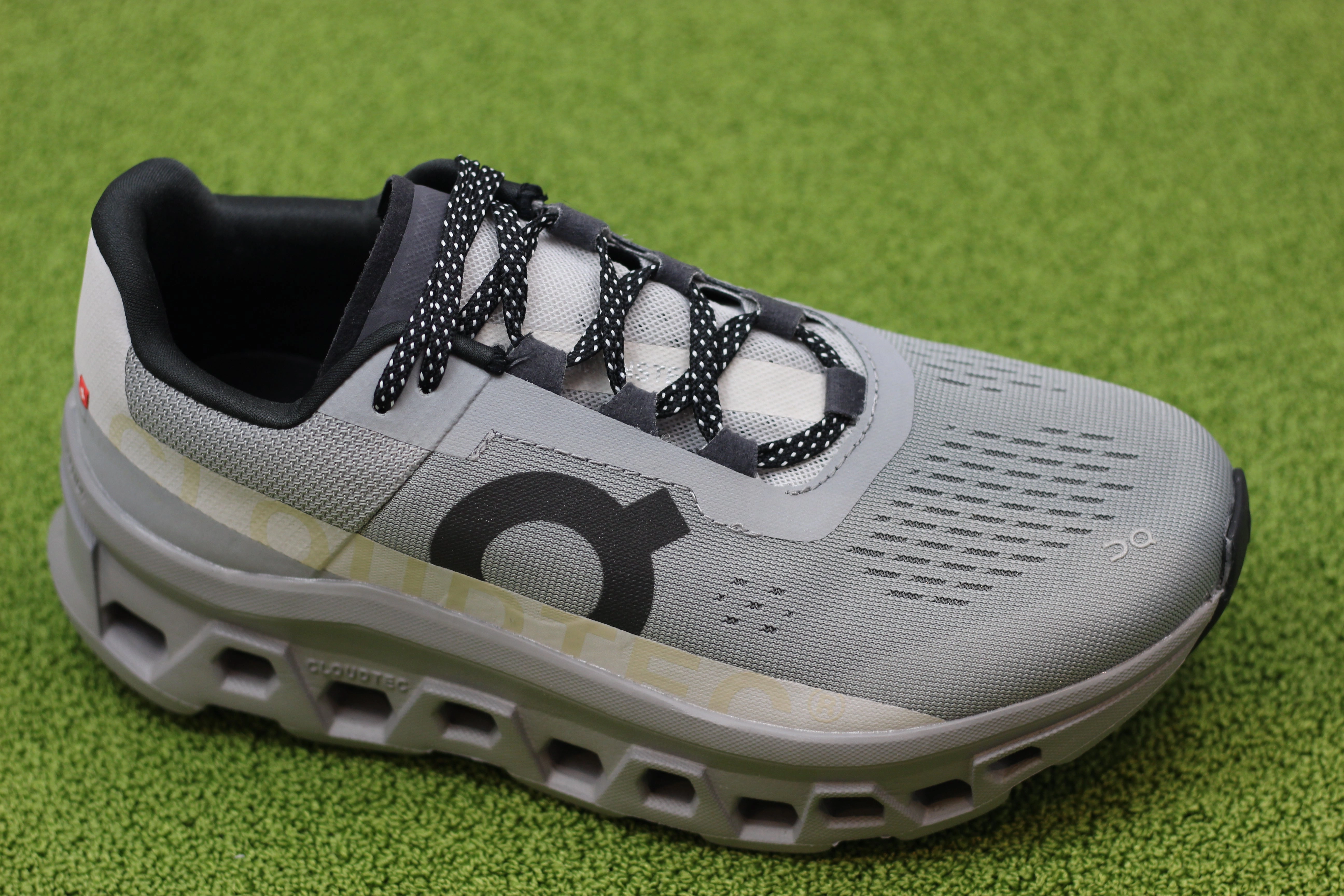 Best Running Shoes For Feet Mens Cloudmonster Runner - Alloy Silver