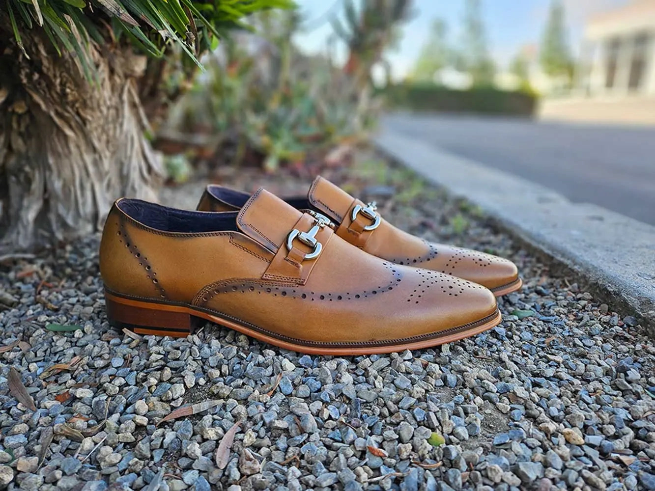 KS261-04 Wholecut Two Tone Buckle Loafer Kingston Loafers