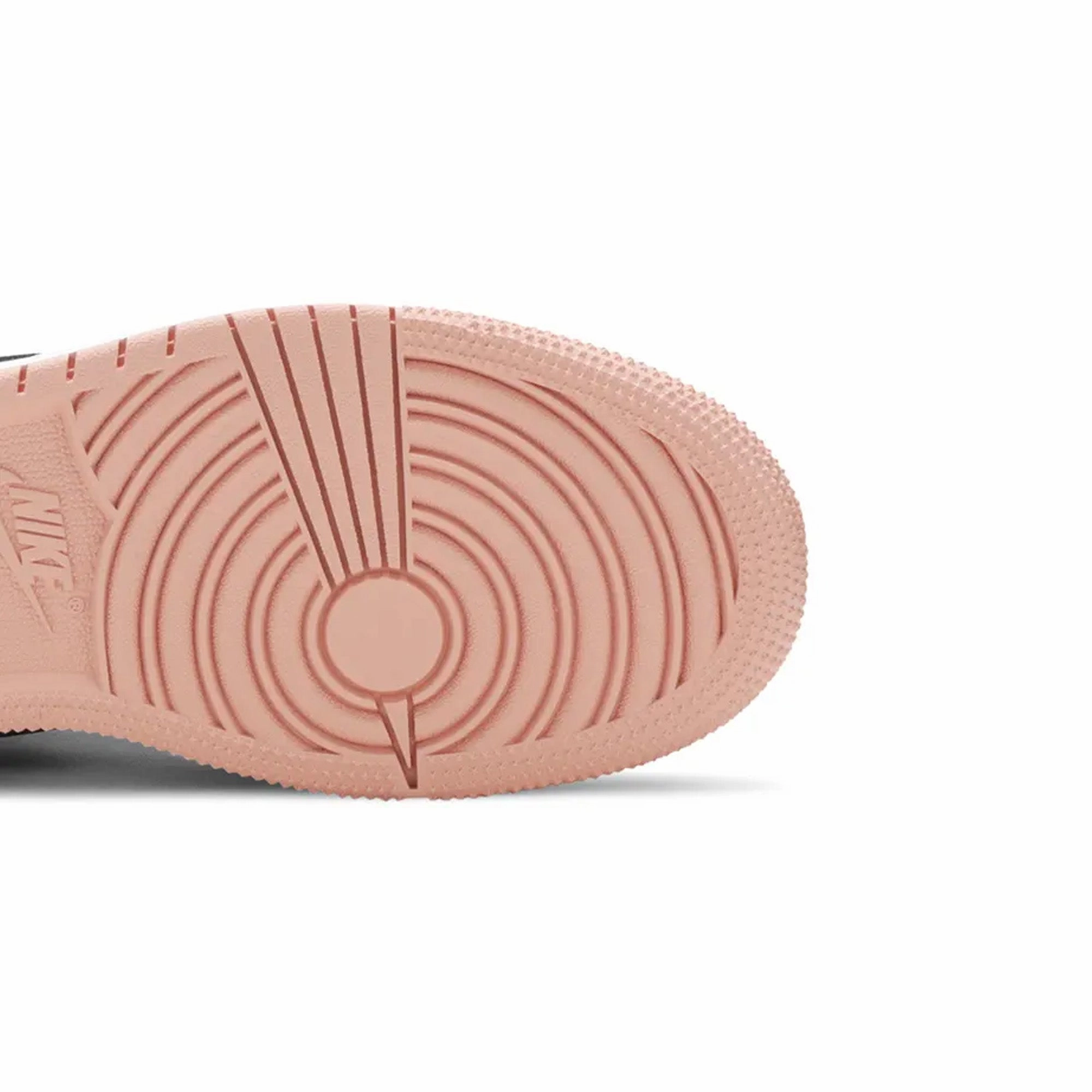 Highest Jumping Basketball Shoes Air Jordan 1 Mid 'Pink Quartz' GS