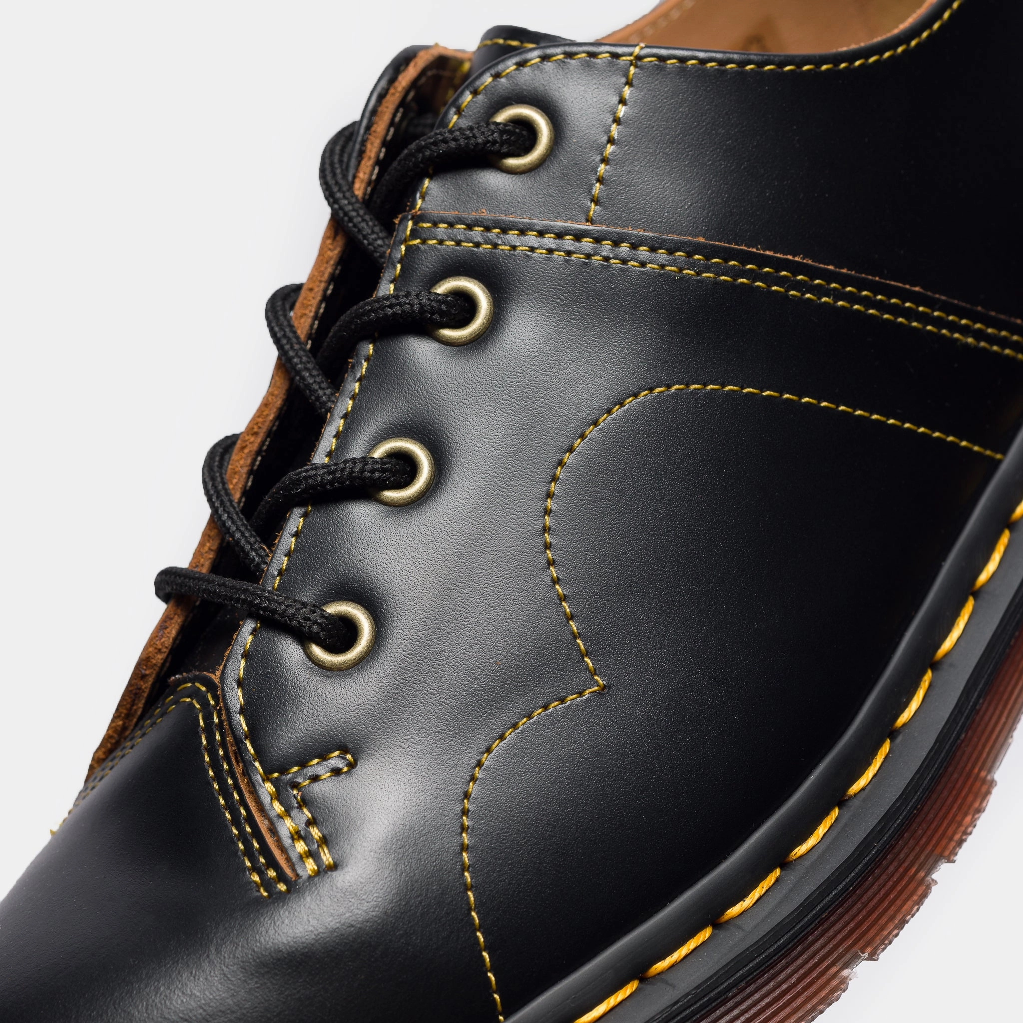 Closed Toe Lace Up Shoes Church Vintage Smooth Derby in Black