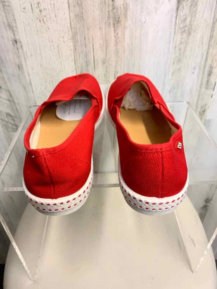 Business Casual Shoes That Are Comfortable NWT RIVIERAS SHOES Shoe Size 10.5 Red CANVAS SLIP ON Shoes