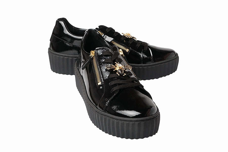 GAB KAY BLACK Brogue Vs Accent