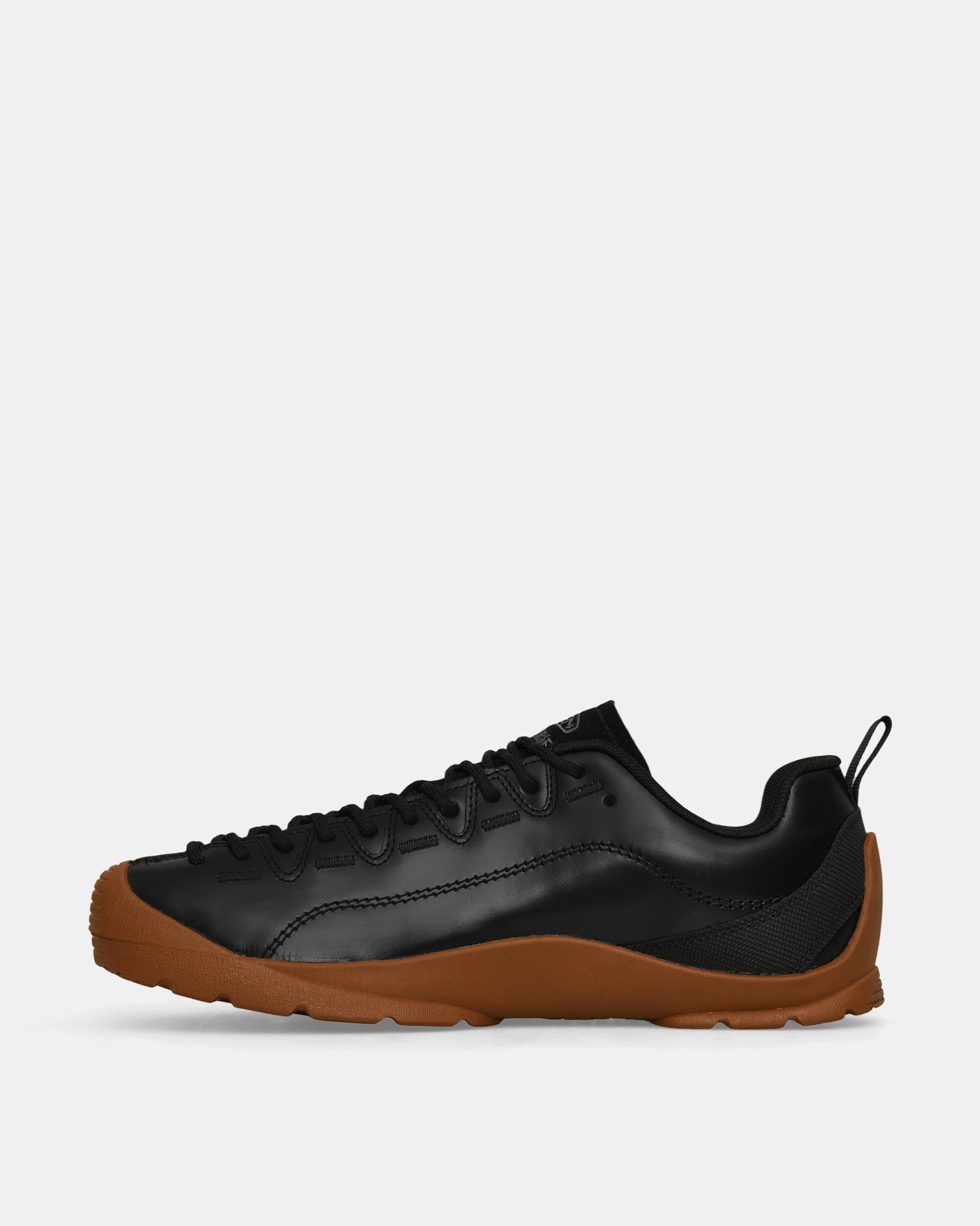 Flat Feet Climbing Shoes Women's Highsnobiety Jasper Sneakers Black / Gum