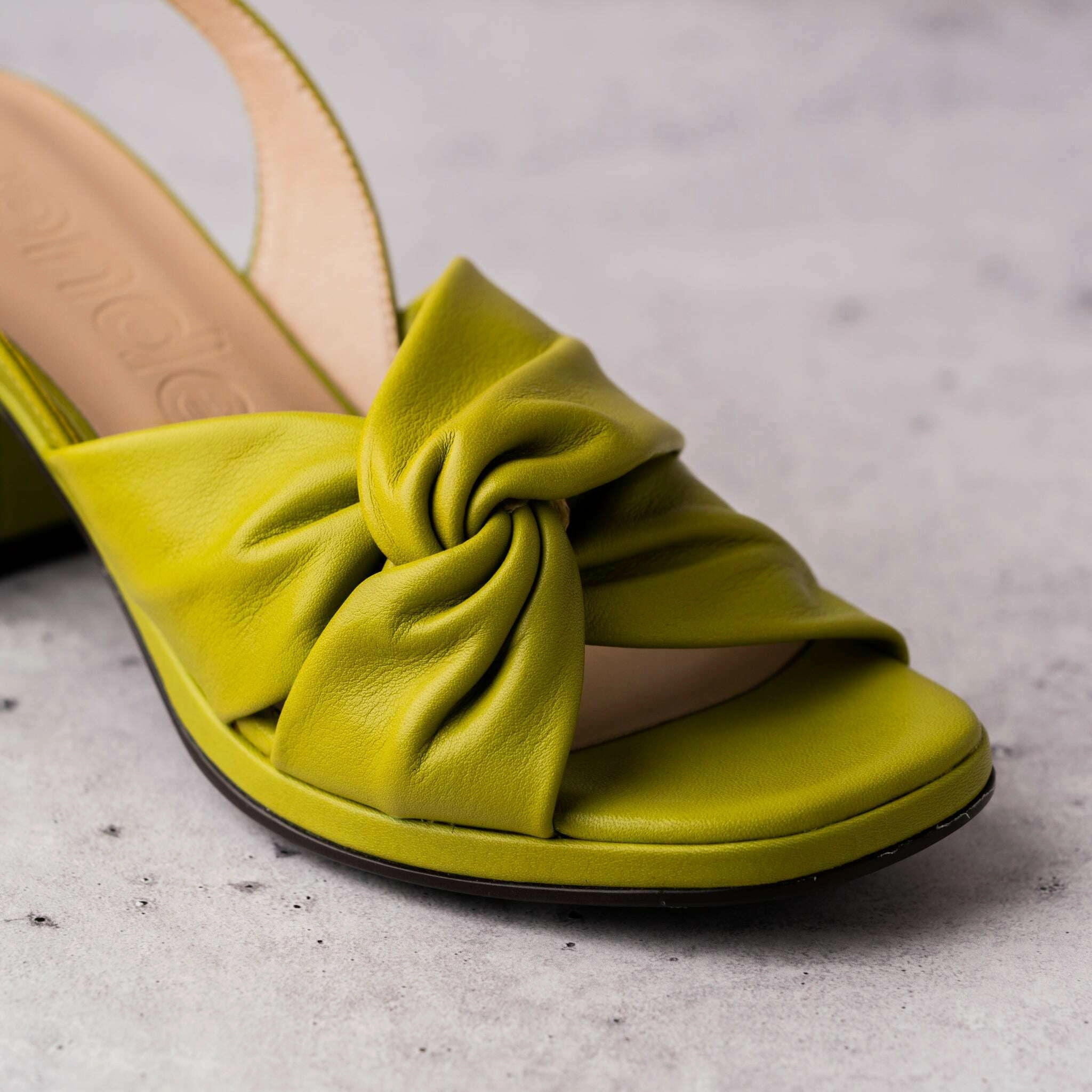 Melissa Shoes Farah Platform Mary Jane Wonders - F-8202